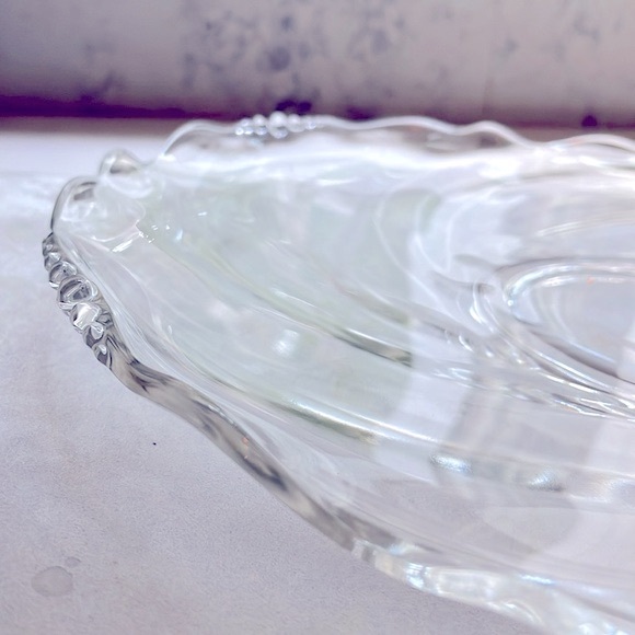 Vintage Sandwich Platter Oversized 14” Heisey Glass Company Waverly Pattern EUC - Picture 3 of 7